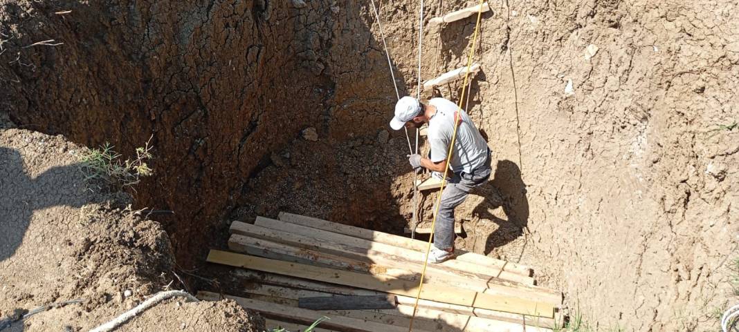 Su kuyusu çalışmasında toprak altında kalan 2 işçi öldü 2